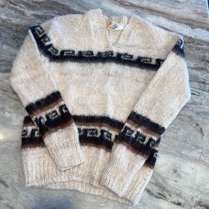 100% Ladies Alpaca Hair Sweater